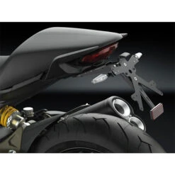 Rizoma Portatarga Fox Pt517b 5 Rizoma Portatarga Fox Pt517b -Vendite Givi rizoma pt517b