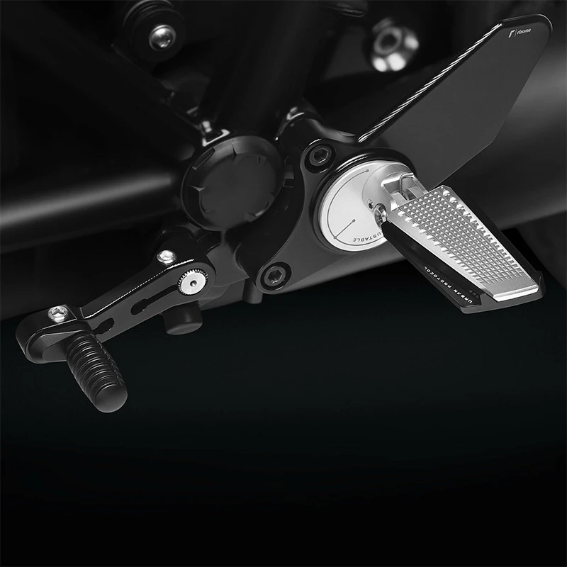 Pedane Arretrate Rizoma Pe414b Nero 4 Pedane Arretrate Rizoma Pe414b Nero - immagine 2