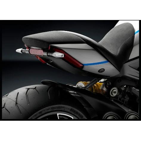 Fanale Posteriore Rizoma Supporto Indicatori E Catarifrangente Ducati X-diavel 4 Fanale Posteriore Rizoma Supporto Indicatori E Catarifrangente Ducati X-diavel - immagine 2