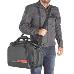 Accessori Borsa Interna Givi T490b Nero 9 Accessori Borsa Interna Givi T490b Nero -Vendite Givi t490b indossato